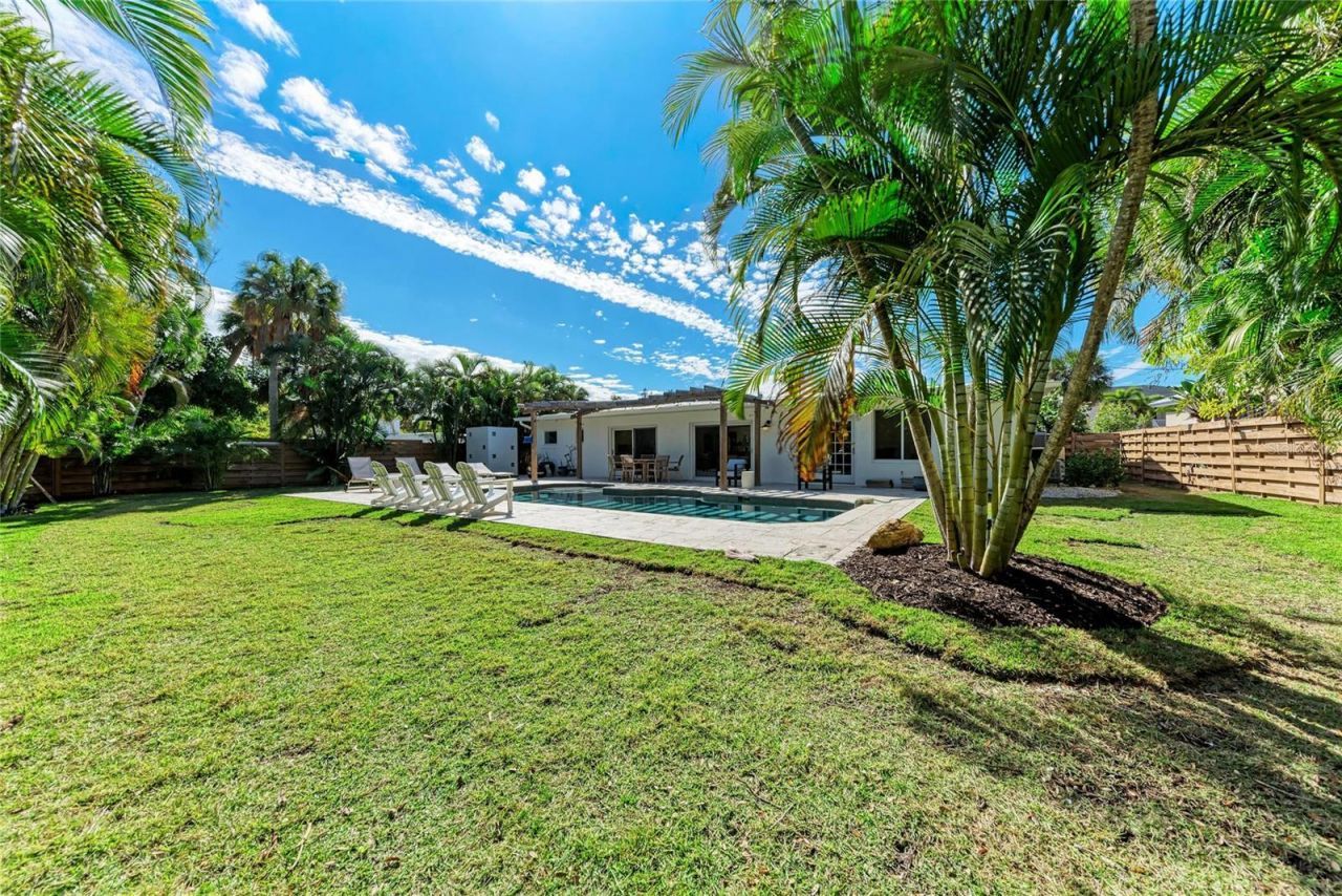 431 Island Circle, Sarasota, FL 34242 Photo