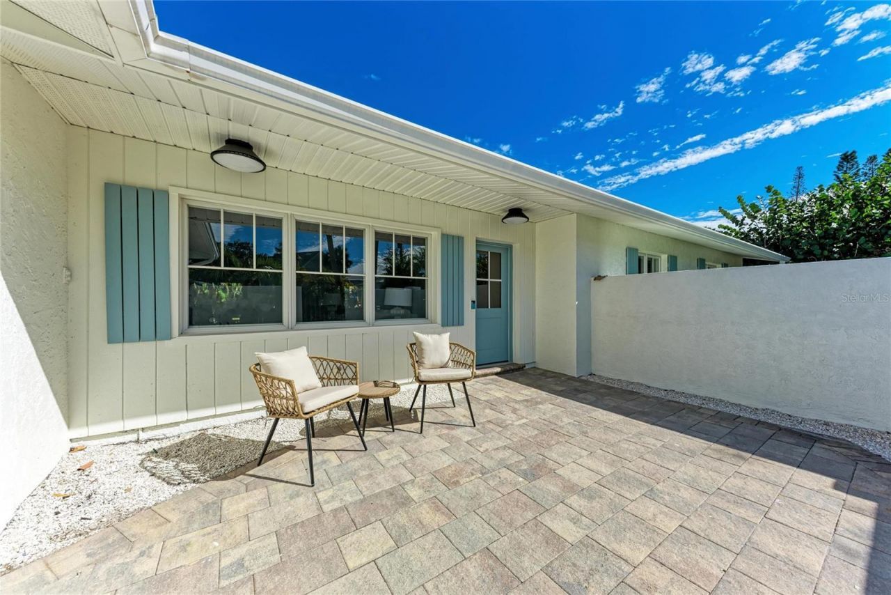 431 Island Circle, Sarasota, FL 34242 Photo