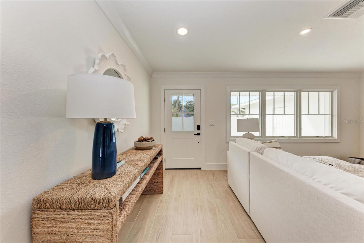 431 Island Circle, Sarasota, FL 34242 Photo