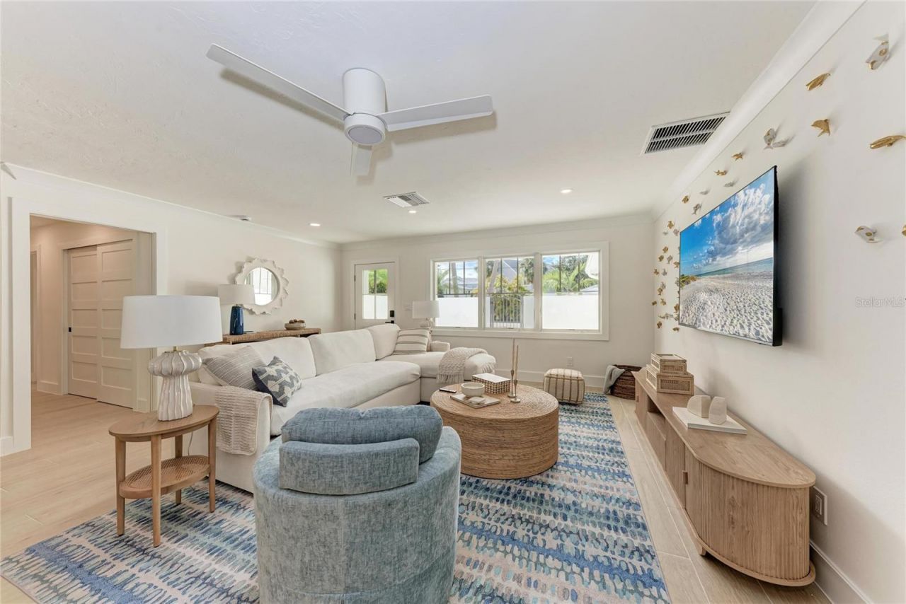 431 Island Circle, Sarasota, FL 34242 Photo