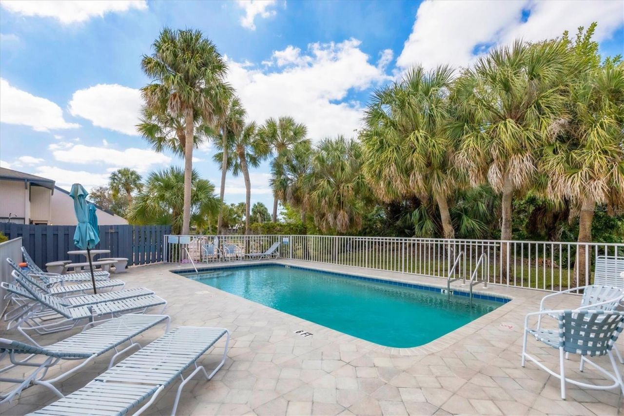 7294 Cloister Drive, Unit 9, Sarasota, FL 34231 Photo