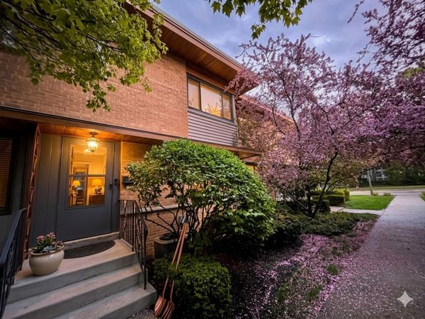 539.5 Ridge Road , Wilmette, IL 60091