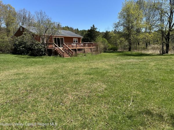 28 Shultis Farm Road, Bearsville, NY 12409