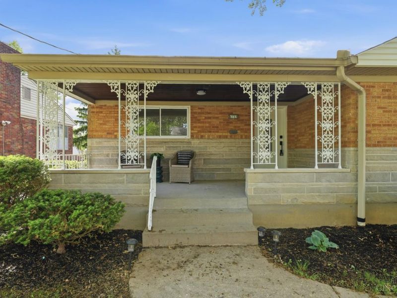 6733 Stoll Lane, Silverton, OH 45236 Photo 9