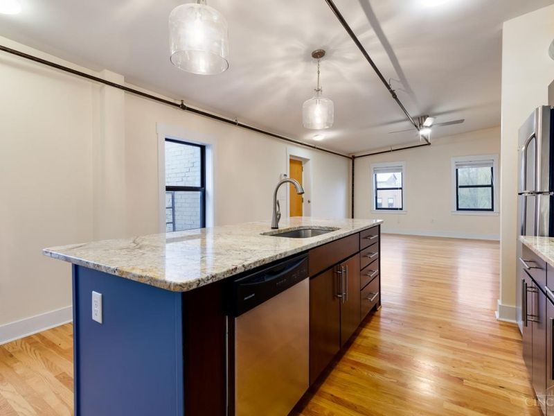 1412 Republic Street, Unit 401, Cincinnati, OH 45202 Photo 13