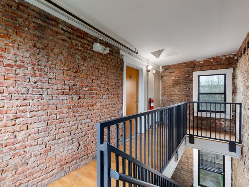 1412 Republic Street, Unit 401, Cincinnati, OH 45202 Photo 4