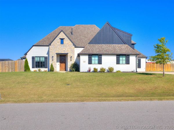 15907 E 106th Place North , Owasso, OK 74055