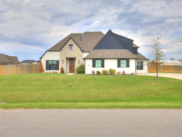 15907 E 106th Place North, Owasso, OK 74055