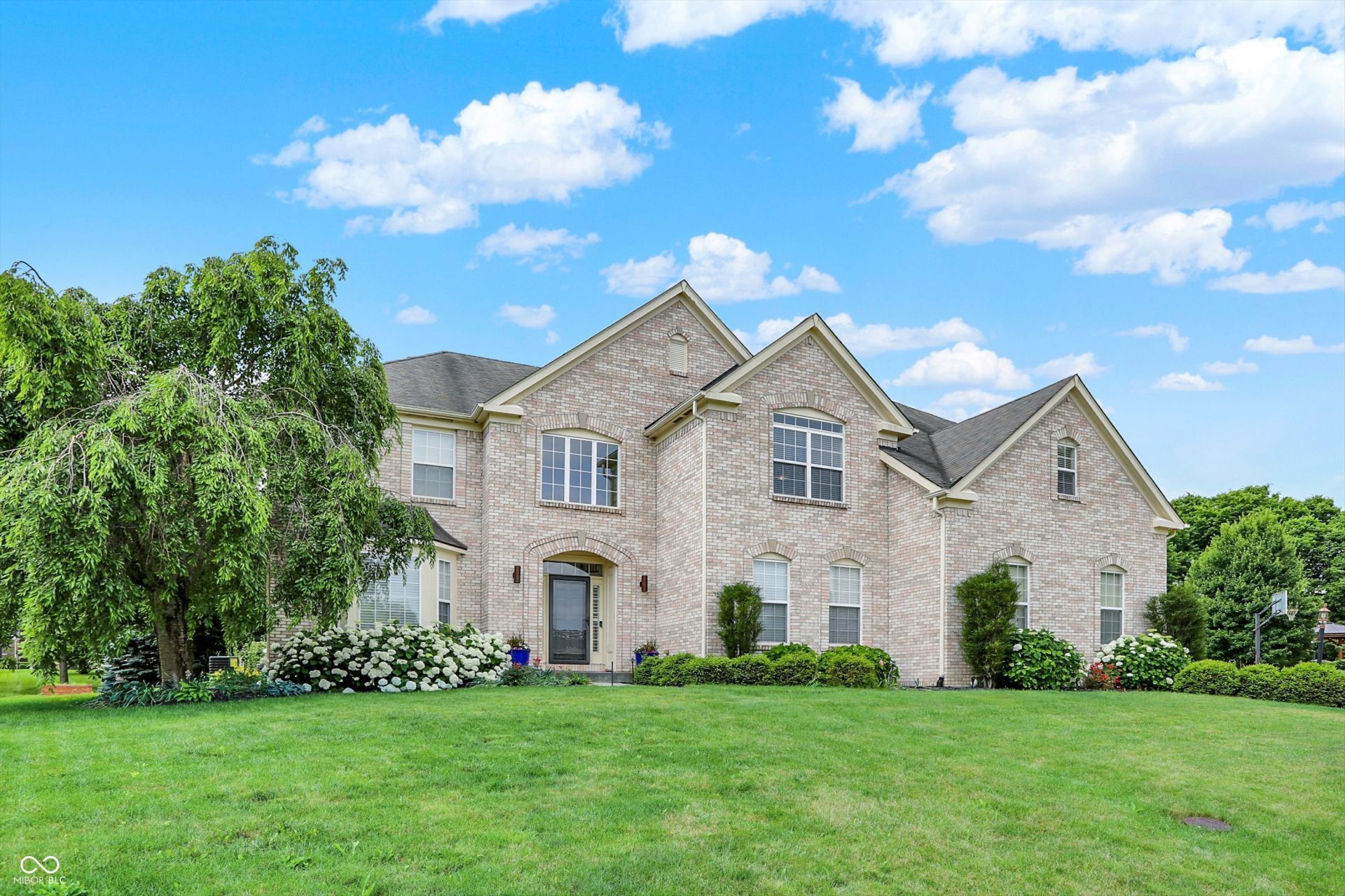 10587 Proposal Pointe Way, Fishers, IN 46040 Main Photo