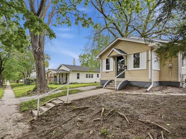 3915 3rd Street, Des Moines, IA 50313