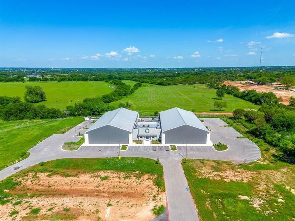 920 Tucker Way, Granbury, TX 76048