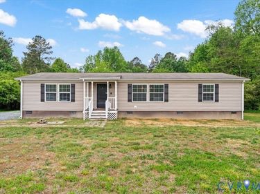 377 Rocky Hill Road, Nottoway, VA 23824
