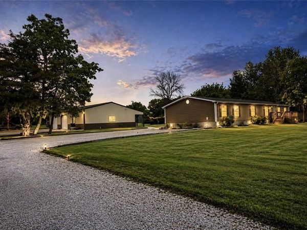 543 S 5th Street, Wheeling, MO 64688