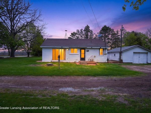 6834 N Wacousta Road, Fowler, MI 48835