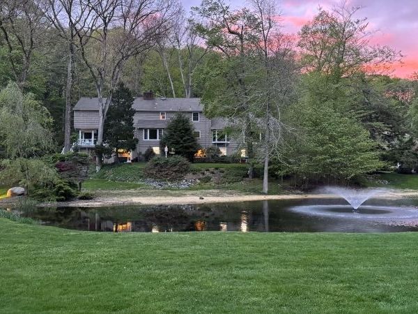 59 Green Hill Rd, Kinnelon, NJ 07405