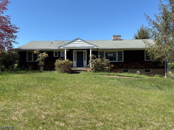 18 Pottersville Rd, Peapack Gladstone, NJ 07934