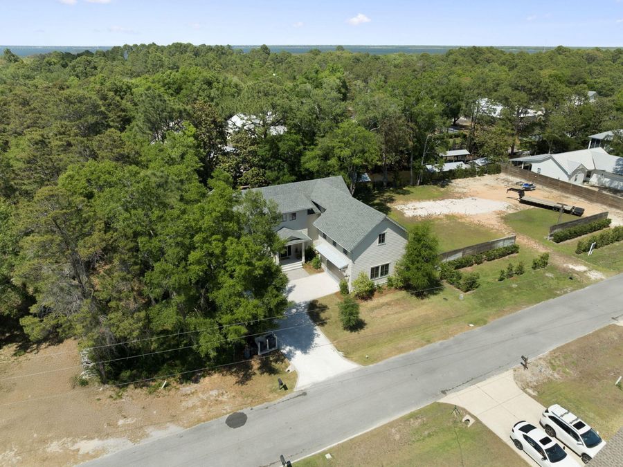 Property Image 100