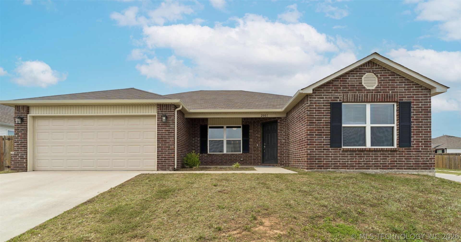 2001 S Lubbock Drive, Claremore, OK 74019 Main Photo