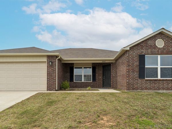 2001 S Lubbock Drive, Claremore, OK 74019