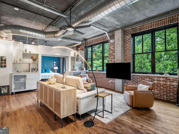 3235 Roswell Road NE, Unit 405, Atlanta, GA 30305