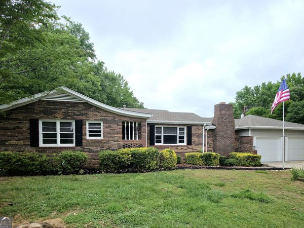 360 Pinkney Street, Winder, GA 30680