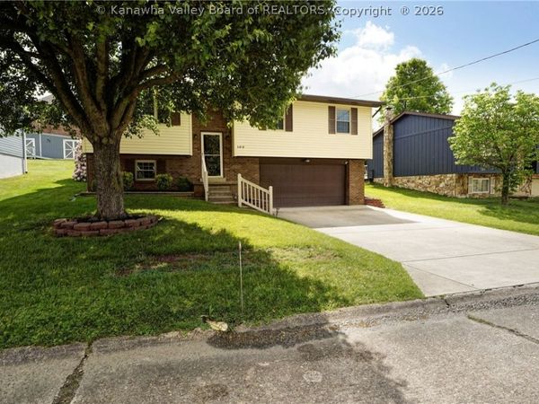 166 Timberlake Circle, Scott Depot, WV 25560