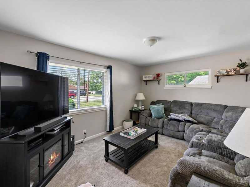 4746 Anthony Wayne Avenue, Fairfield, OH 45014 Photo 2