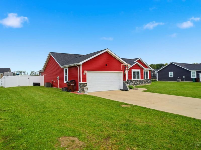 118 Ella Rose Drive, Pike Twp, OH 45154 Photo 5