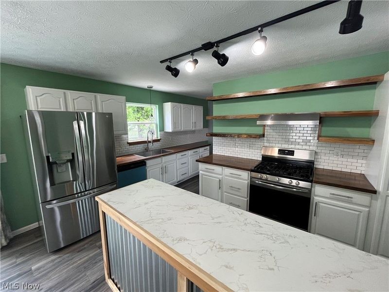 835 Yorkshire Drive , Ravenna, OH 44266 Photo 11