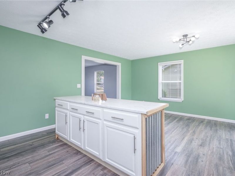835 Yorkshire Drive, Ravenna, OH 44266 Photo 12