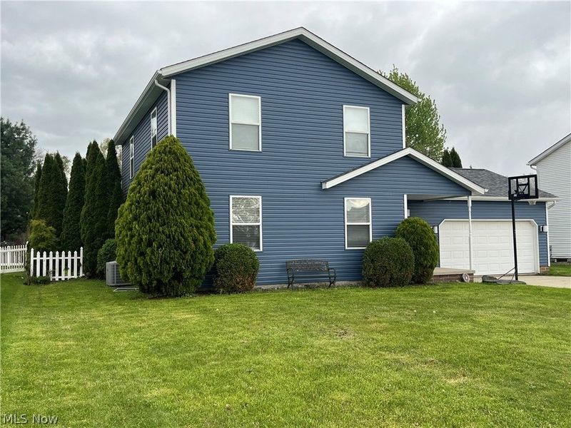 835 Yorkshire Drive , Ravenna, OH 44266 Photo 2