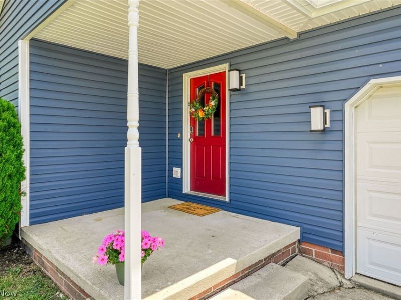 835 Yorkshire Drive, Ravenna, OH 44266 Photo 3