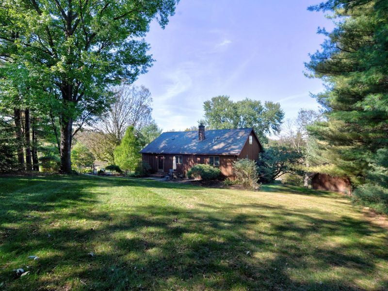 606 Airport Road , Zanesville, OH 43701 Photo 1