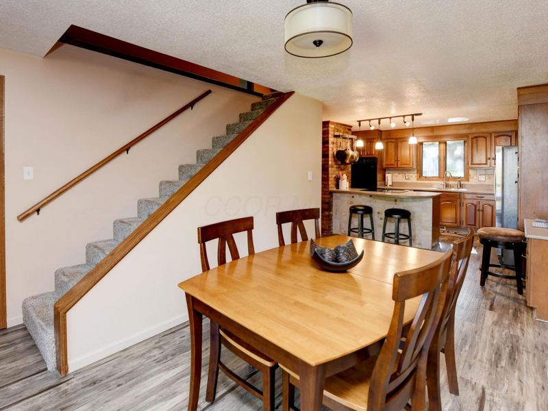 606 Airport Road , Zanesville, OH 43701 Photo 13