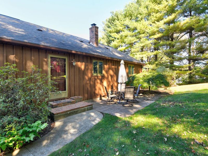 606 Airport Road , Zanesville, OH 43701 Photo 2