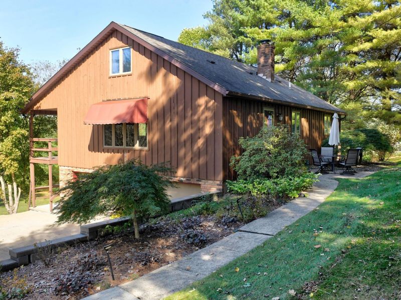 606 Airport Road , Zanesville, OH 43701 Photo 4