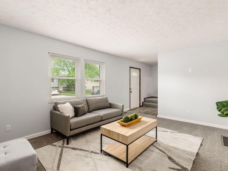 8915 Stillwater Drive, Galloway, OH 43119 Photo 6