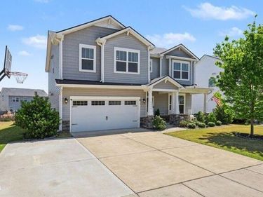 2020 Tulip Spring Drive, Zebulon, NC 27597