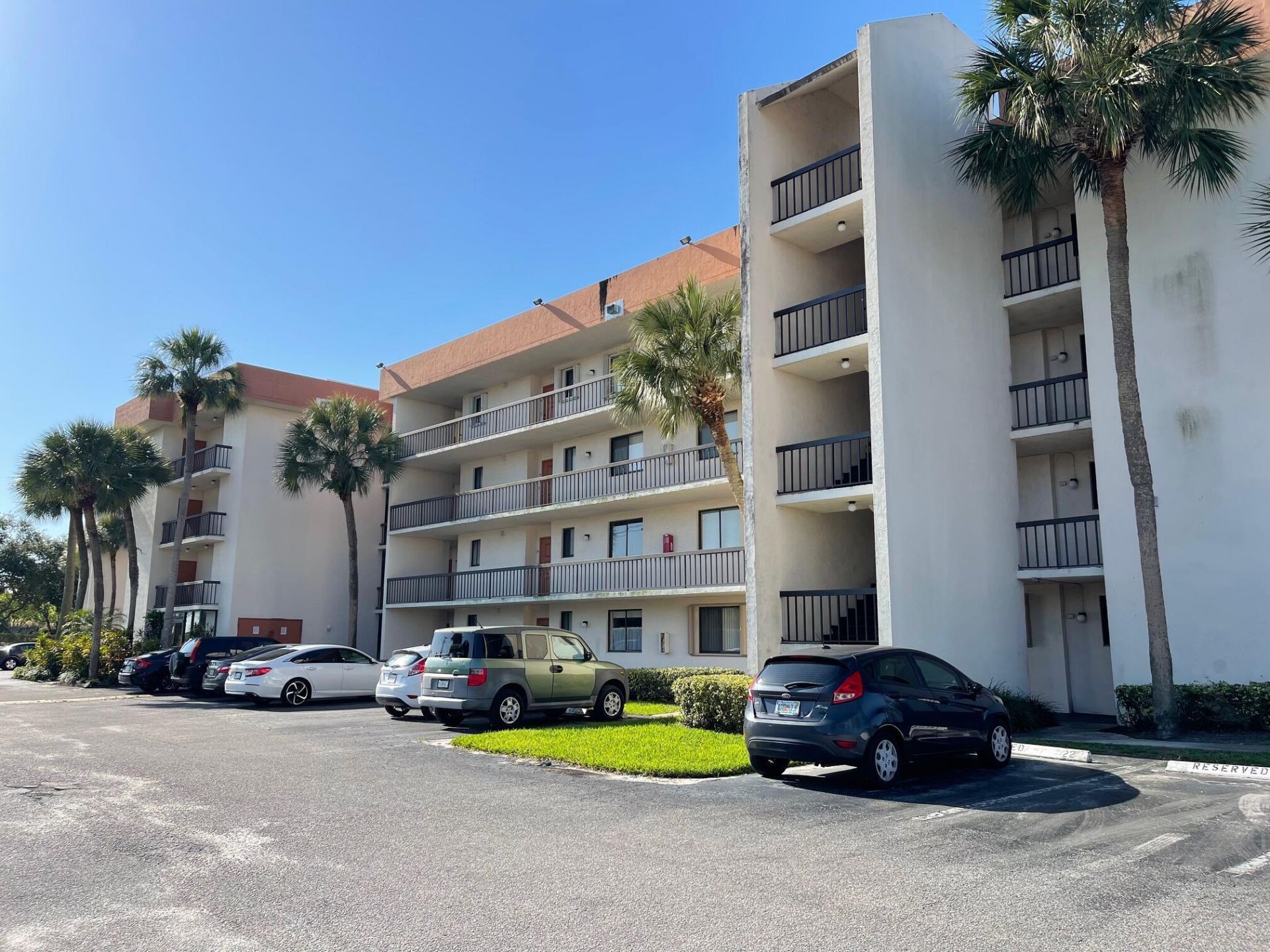 5981 Vía Vermilya, Unit 106, Lake Worth, FL 33462 Photo