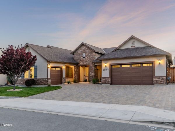 11785 Valley Sage Drive, Sparks, NV 89441