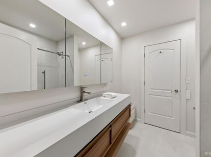 2003 Aloha Drive, South Lake Tahoe, CA 96150 Photo