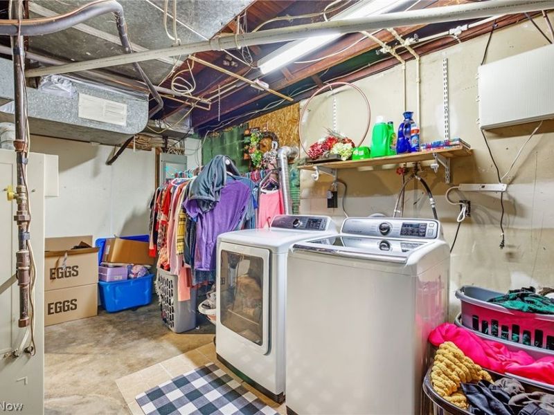 110 E Iron Avenue, Dover, OH 44622 Photo 22