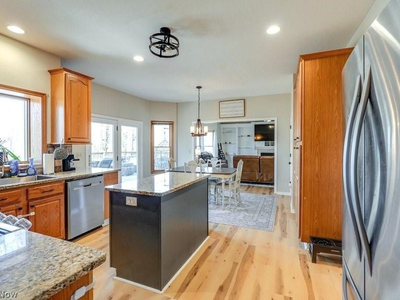1467 Summer Wood Lane , Uniontown, OH 44685 Photo 15