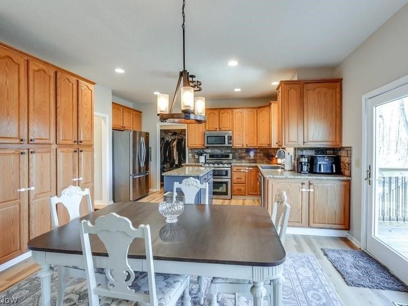 1467 Summer Wood Lane , Uniontown, OH 44685 Photo 19