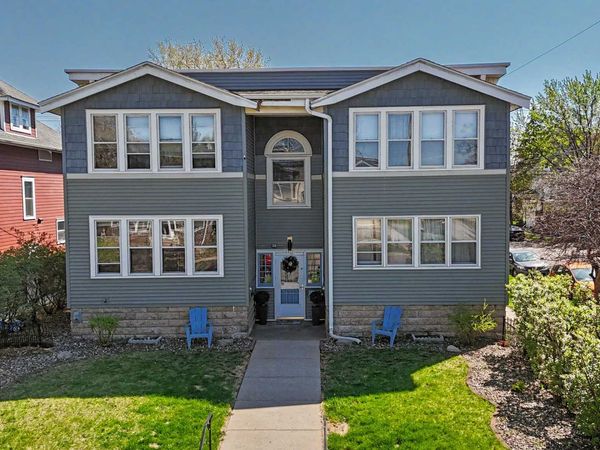 1752 Iglehart Avenue , Saint Paul, MN 55104