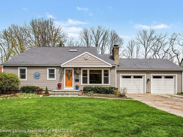 1561 Roseland Avenue, East Lansing, MI 48823