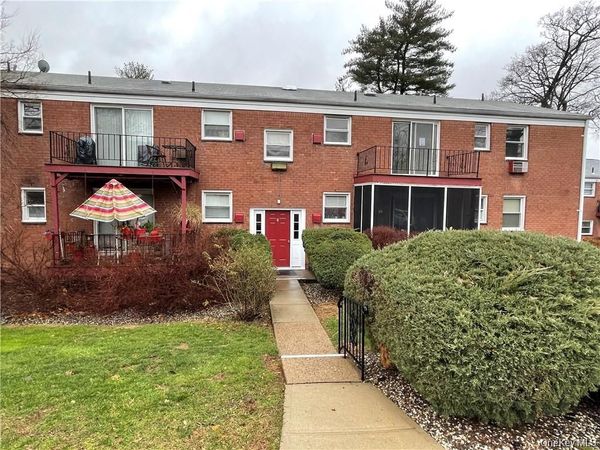9 Milford Lane , Unit 7107, Suffern, NY 10901