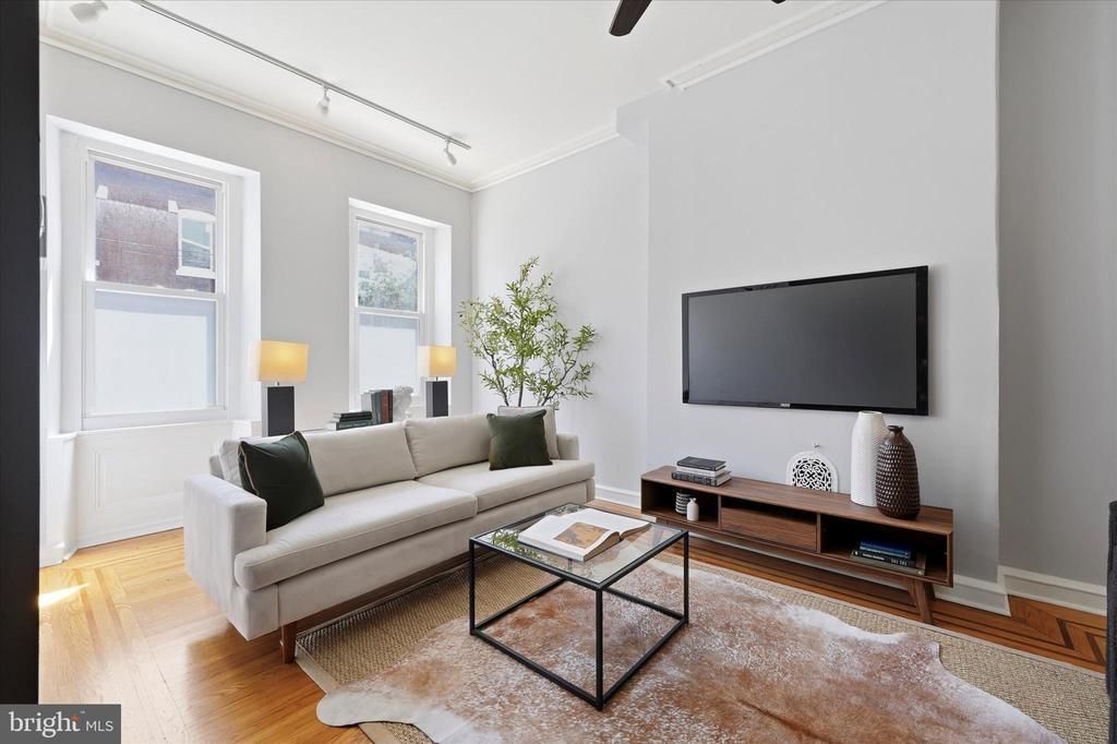 1250 S Carlisle Street, Philadelphia, PA 19146 Main Photo