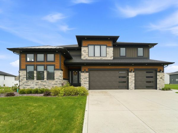9343 Iris Drive , St. John, IN 46373