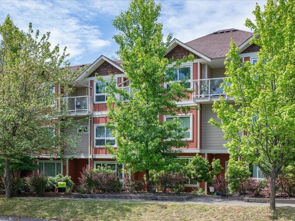 9 White St , Unit I, Ladysmith, BC V9G 1A2
